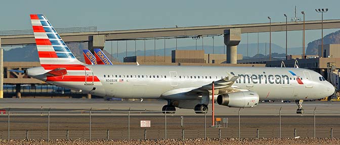 American Airbus A321-231 N568UW, Phoenix Sky Harbor, October 27, 2017